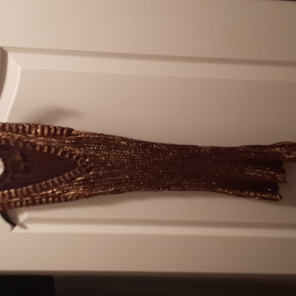 Brown knittednv-neck top